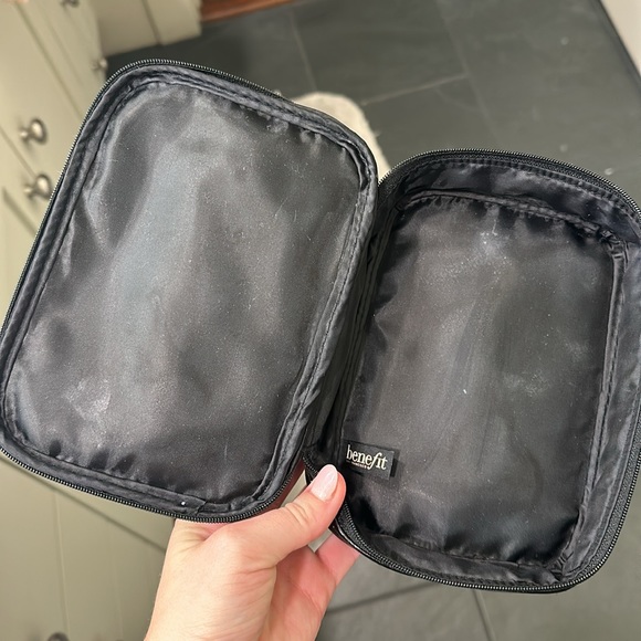 Benefit Cosmetic Case - Picture 6 of 9